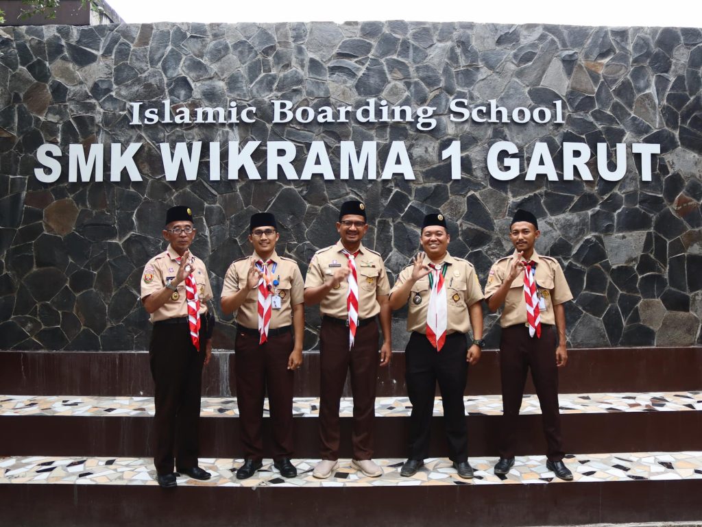 Teknik Jaringan Komputer & Telekomunikasi